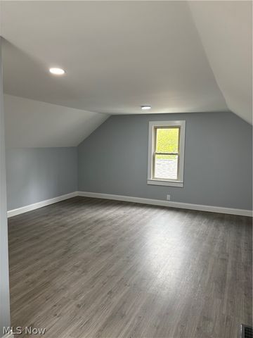 353 Hilton Avenue, Youngstown, OH 44507