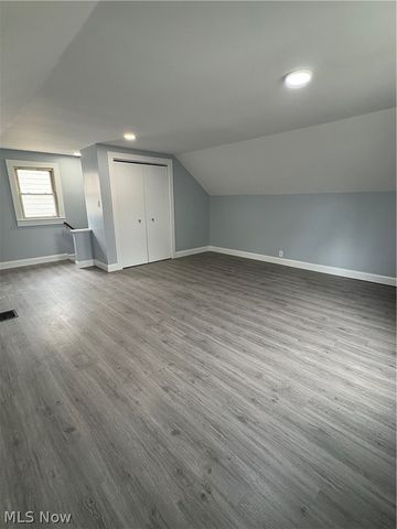 353 Hilton Avenue, Youngstown, OH 44507