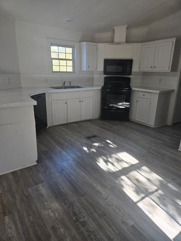 221 Private Road 8807, Ben Wheeler, TX 75754