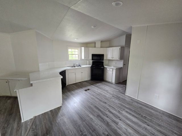 221 Private Road 8807, Ben Wheeler, TX 75754