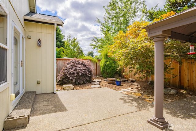 8101 Westcott Lane SE, Tumwater, WA 98501