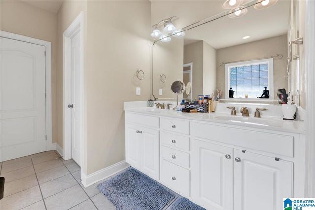 5220 VINTAGE WAY, Mccalla, AL 35111
