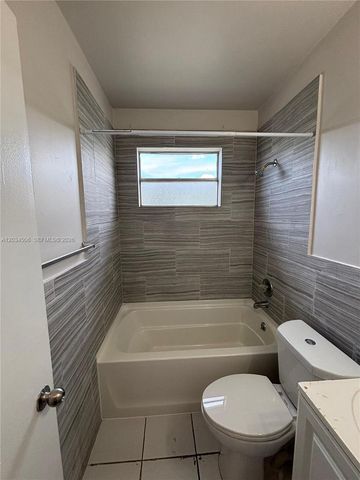 14120 NW 24th Ct 303, Opa-locka, FL 33054