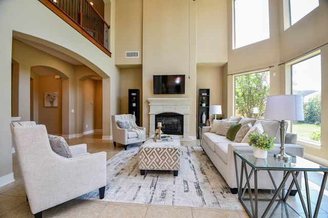 1731 Pampas Trail Drive, Friendswood, TX 77546