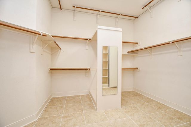 1731 Pampas Trail Drive, Friendswood, TX 77546