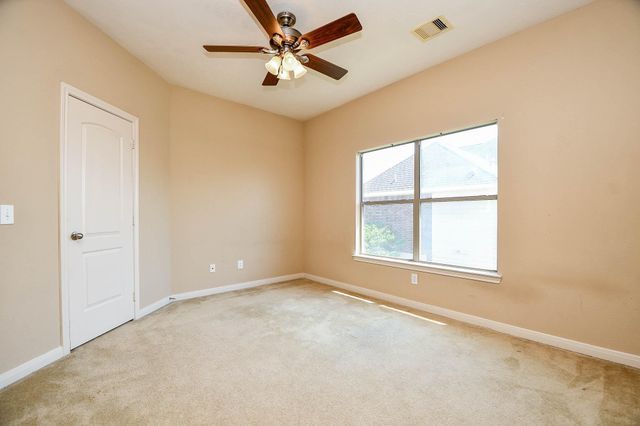 1731 Pampas Trail Drive, Friendswood, TX 77546