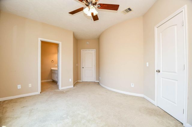 1731 Pampas Trail Drive, Friendswood, TX 77546