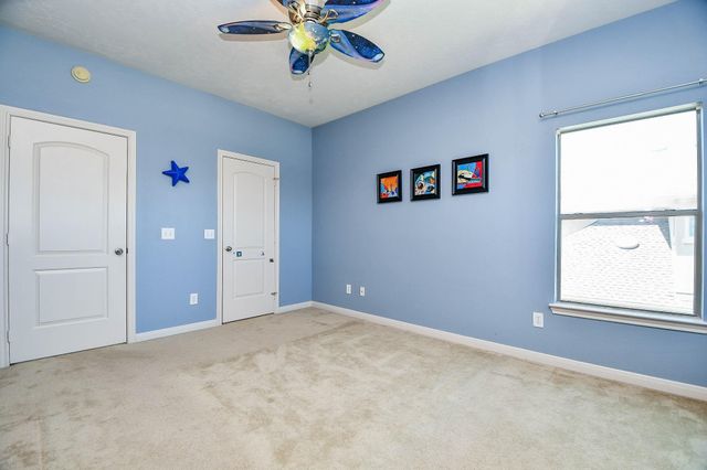 1731 Pampas Trail Drive, Friendswood, TX 77546