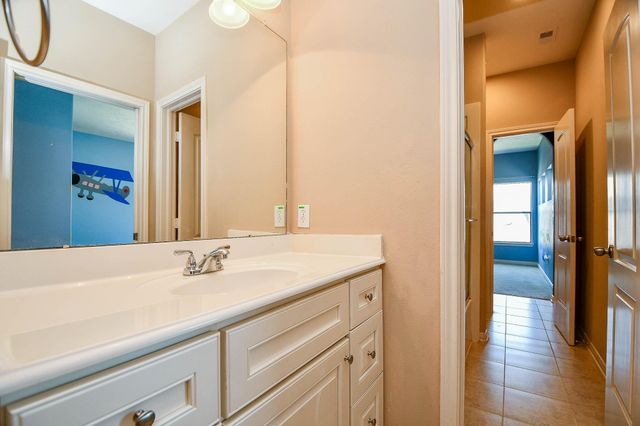 1731 Pampas Trail Drive, Friendswood, TX 77546