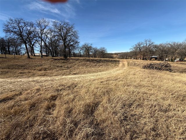 1072 Three Skillet Road, Springtown, TX 76082