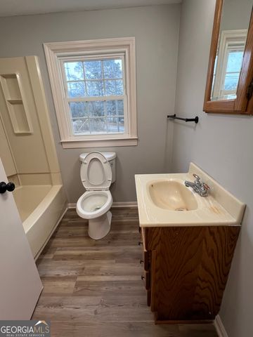 81 Langston Avenue, Forsyth, GA 31029