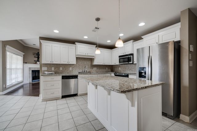 5609 Aviator Drive, Jacksonville, AR 72076