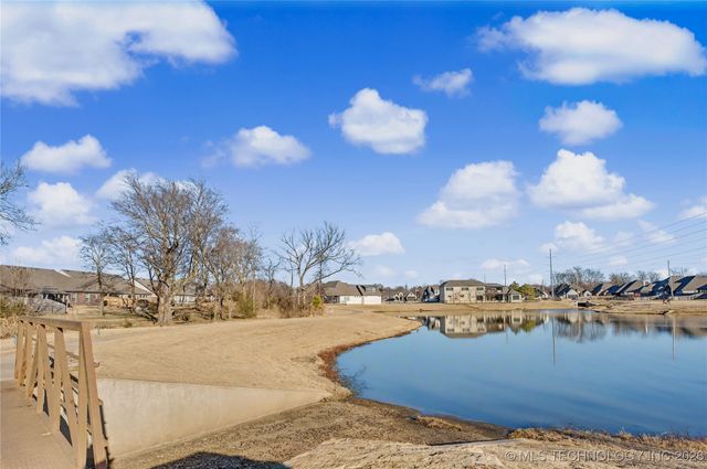 22613 E 102nd Street S, Broken Arrow, OK 74014