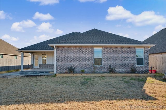 22613 E 102nd Street S, Broken Arrow, OK 74014