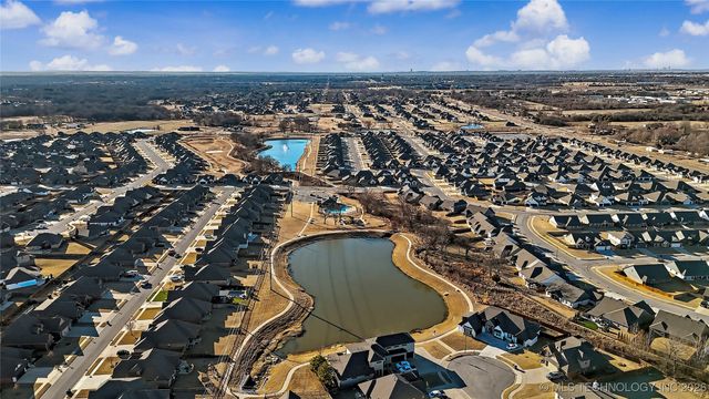 22613 E 102nd Street S, Broken Arrow, OK 74014