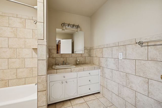 2032 Eversong Ln, Hermitage, TN 37076