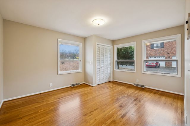 2032 Eversong Ln, Hermitage, TN 37076