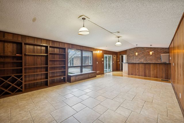 2032 Eversong Ln, Hermitage, TN 37076