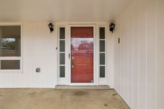 2032 Eversong Ln, Hermitage, TN 37076