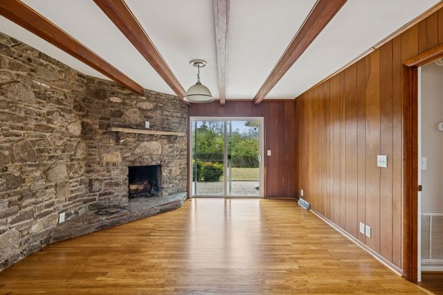 2032 Eversong Ln, Hermitage, TN 37076