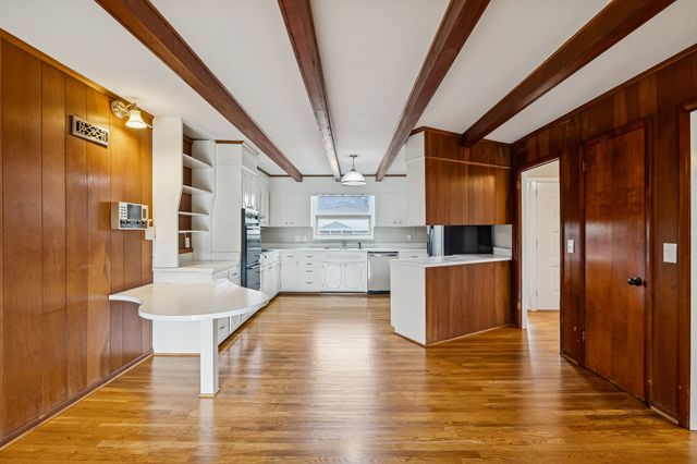 2032 Eversong Ln, Hermitage, TN 37076