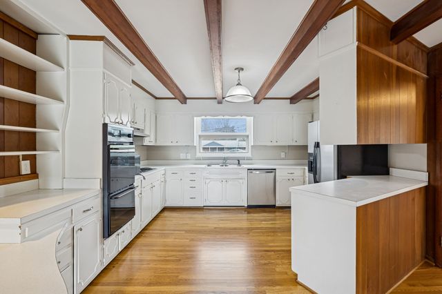 2032 Eversong Ln, Hermitage, TN 37076