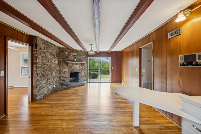 2032 Eversong Ln, Hermitage, TN 37076