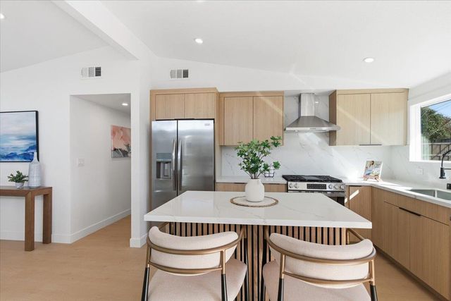 1924 Loyola Drive, San Jose, CA 95122