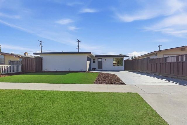 1924 Loyola Drive, San Jose, CA 95122