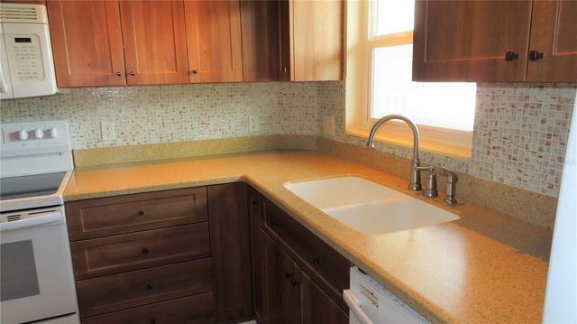 2295 AMERICUS BOULEVARD E 29, Clearwater, FL 33763