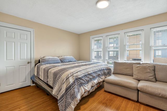 3025 16th Avenue S, Minneapolis, MN 55407