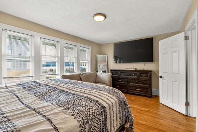 3025 16th Avenue S, Minneapolis, MN 55407