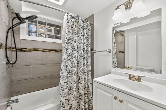 3025 16th Avenue S, Minneapolis, MN 55407