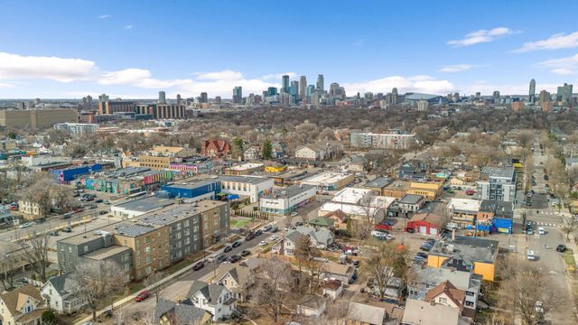 3025 16th Avenue S, Minneapolis, MN 55407