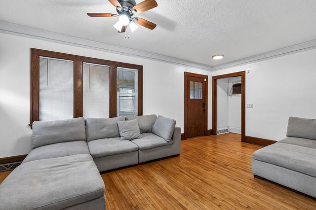 3025 16th Avenue S, Minneapolis, MN 55407