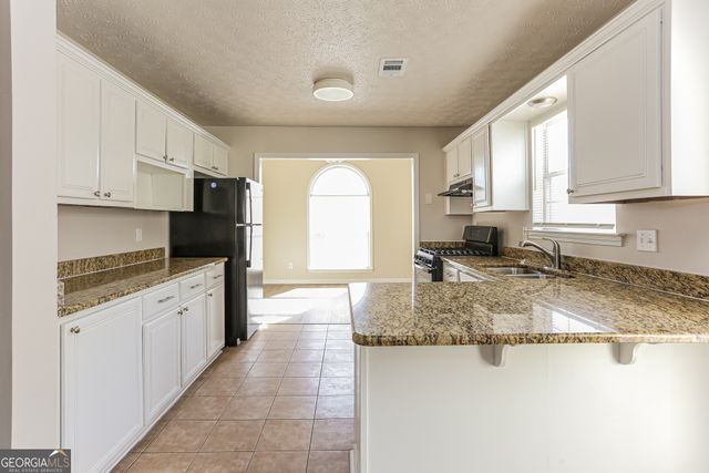 8147 Mountain Pass, Riverdale, GA 30274