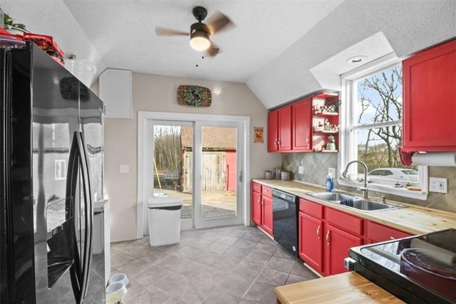 1606 OO Highway, Odessa, MO 64076