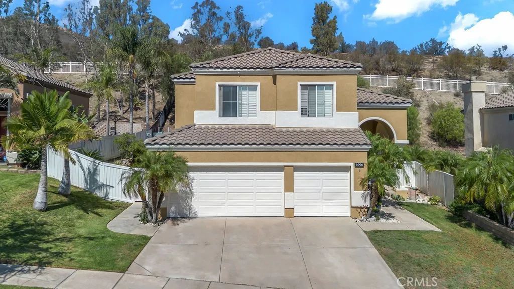 1096 Casandra, Corona, CA 92879