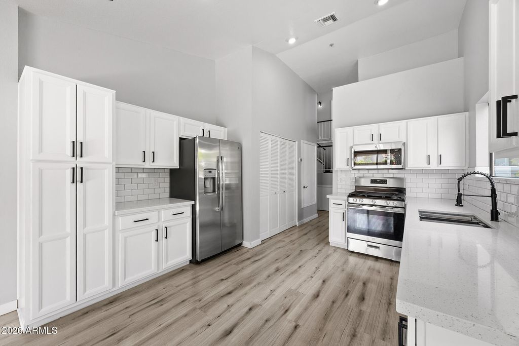 10359 E DAVENPORT Drive, Scottsdale, AZ 85260 — exterior