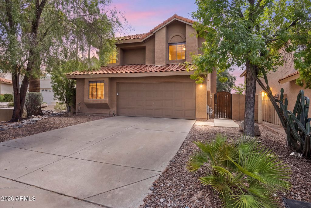10359 E DAVENPORT Drive, Scottsdale, AZ 85260 — photo 2