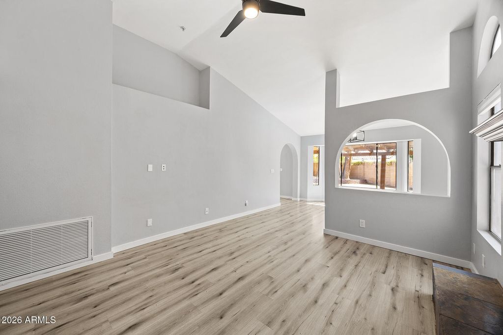 10359 E DAVENPORT Drive, Scottsdale, AZ 85260 — photo 5