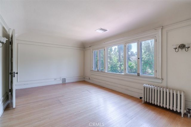 696 Saint John Avenue, Pasadena, CA 91105