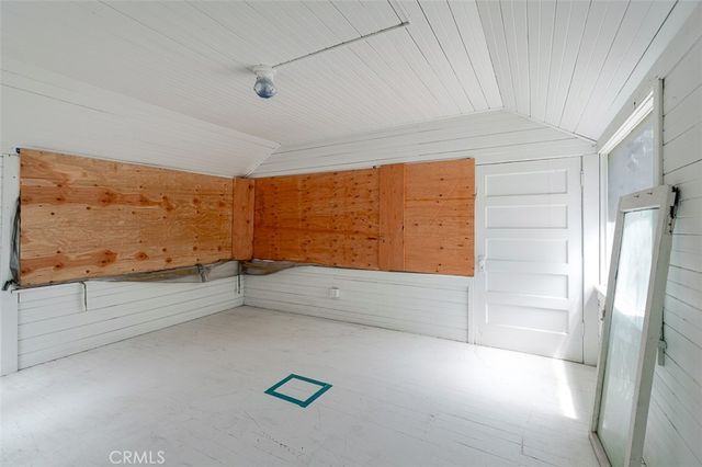 696 Saint John Avenue, Pasadena, CA 91105