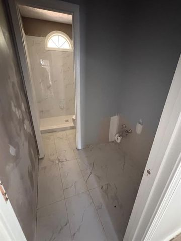 3239 Roundfield Circle, Duluth, GA 30096