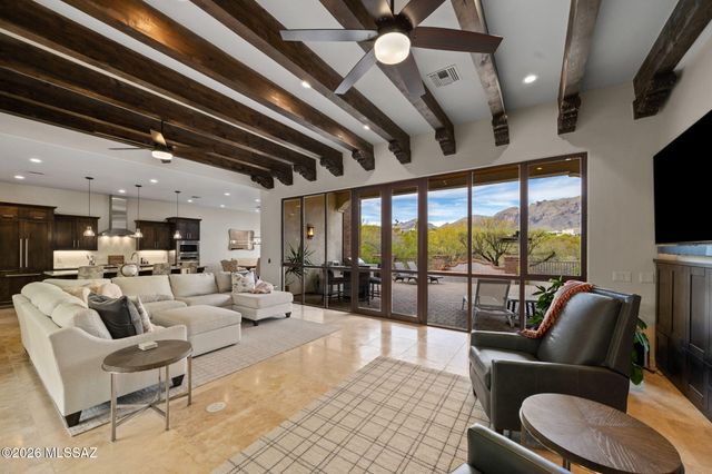 5414 N Placita Gato Montes, Tucson, AZ 85718