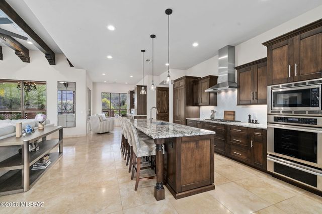 5414 N Placita Gato Montes, Tucson, AZ 85718