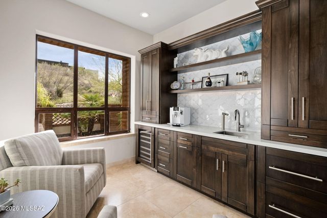 5414 N Placita Gato Montes, Tucson, AZ 85718