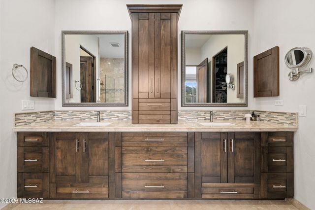 5414 N Placita Gato Montes, Tucson, AZ 85718