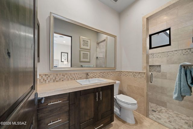 5414 N Placita Gato Montes, Tucson, AZ 85718