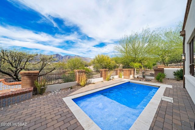 5414 N Placita Gato Montes, Tucson, AZ 85718